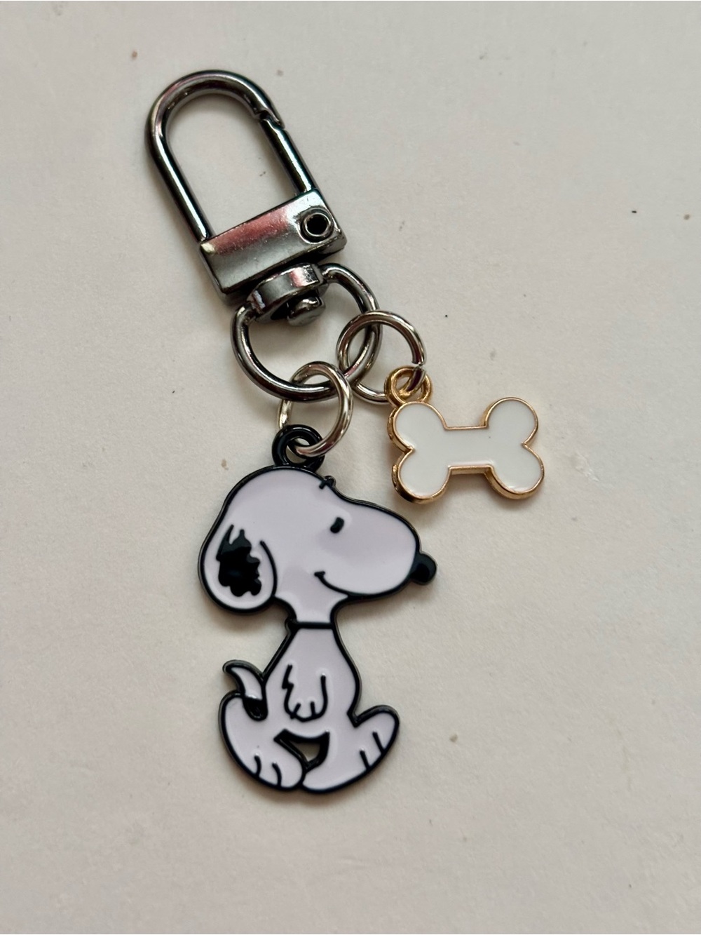 Snoopy Dog Enamel Keychain Charm with White Bone Accent - Picture 2 of 3
